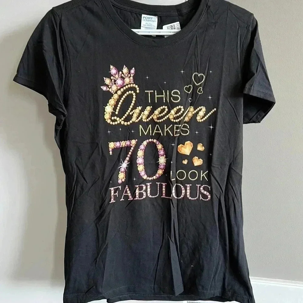 NWT  Tshirt